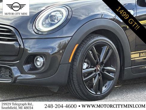 Used 2021 MINI Cooper 2-Door Hardtop image 10