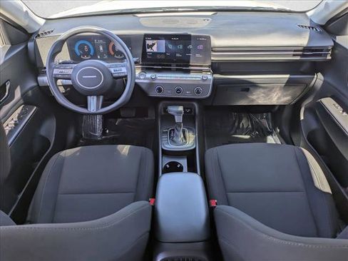 Certified 2025 Hyundai Kona SE FWD image 16