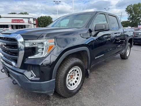 Used 2019 GMC Sierra 1500 4x4 Crew Cab w/ Convenience Package image 9