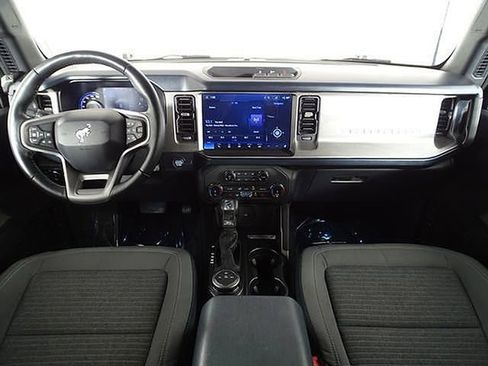 Used 2022 Ford Bronco Outer Banks image 25