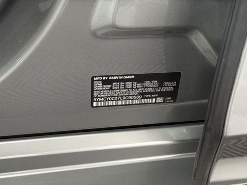 Used 2020 BMW X6 M Competition w/ Executive Package image 29