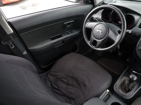 Used 2011 Kia Soul FWD image 12