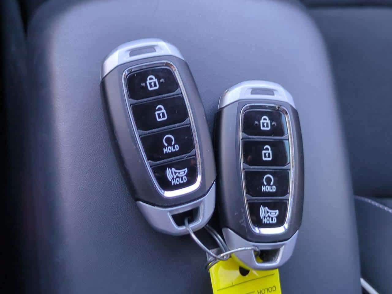 Used 2023 Hyundai Venue Limited FWD image 33