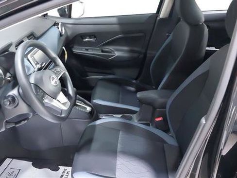 Used 2025 Nissan Versa SV w/ Trunk Package FWD image 20