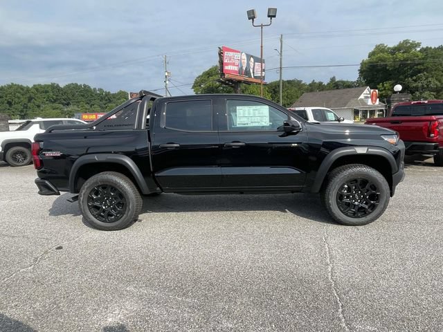 New 2026 Chevrolet Colorado Trail Boss w/ Midnight Edition AWD/4WD image 2