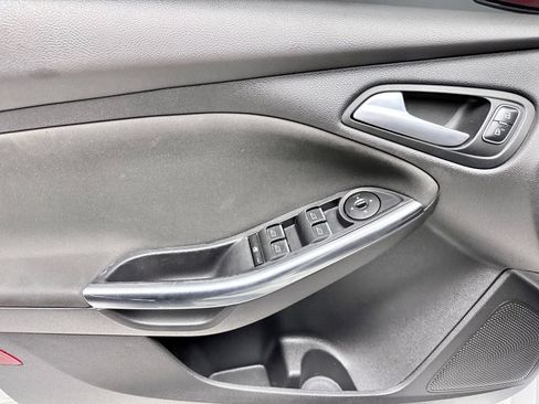Used 2016 Ford Focus ST FWD image 15