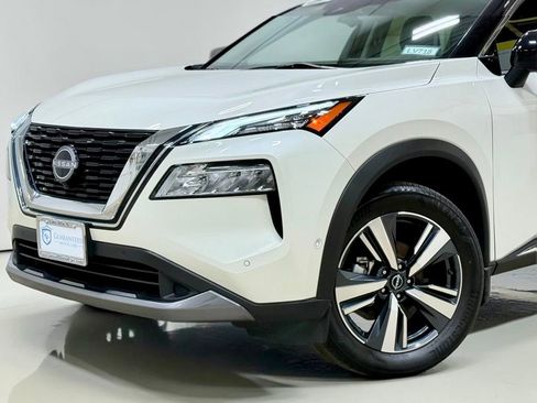 Used 2023 Jeep Wrangler Unlimited Sahara image 3