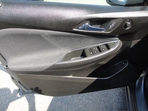 Used 2019 Chevrolet Cruze LT FWD image 8