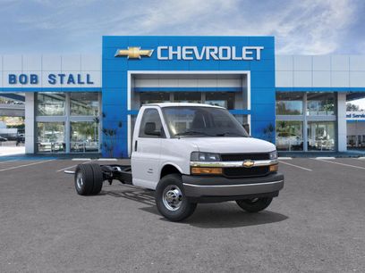 New 2025 Chevrolet Express 3500 3500 Van 159 w/ Power Convenience Package