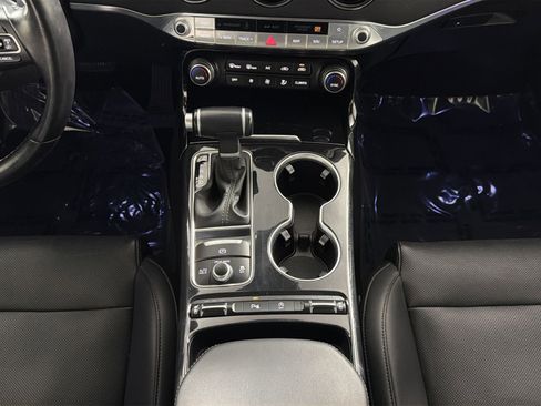 Used 2019 Kia Stinger Premium image 22