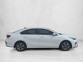 Used 2021 Kia Forte LXS FWD video 4