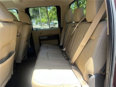 Used 2011 Ford F250 Lariat w/ Lariat Interior Pkg AWD/4WD image 15