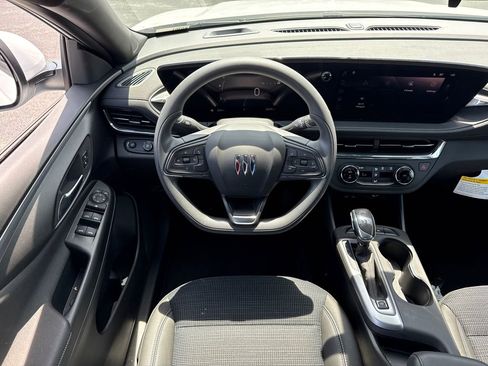New 2026 Buick Envista Preferred FWD image 26