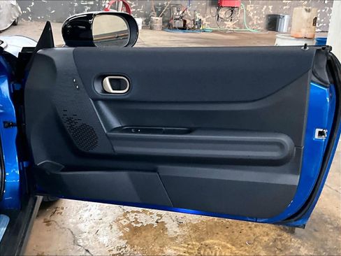 Certified 2025 MINI Cooper 2-Door Hardtop image 26