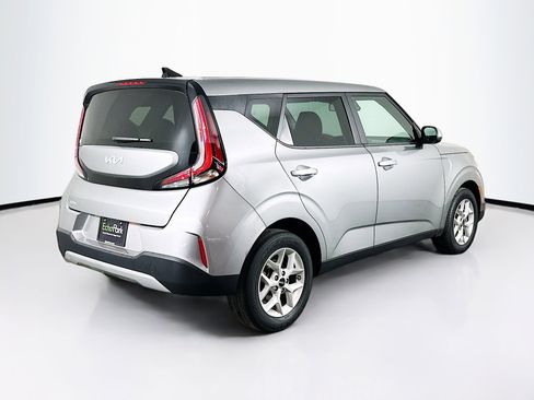 Used 2025 Kia Soul LX w/ LX Technology Package image 9