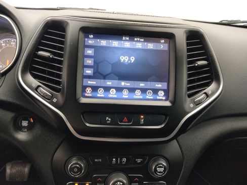 Used 2021 Jeep Cherokee Latitude Lux 80th Anniv w/ Quick Order Package 26U 80TH FWD image 25