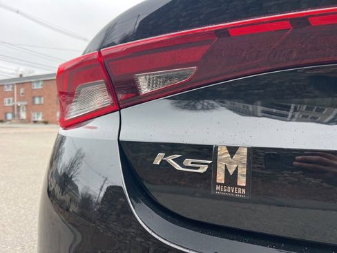 Used 2021 Kia K5 LX image 9