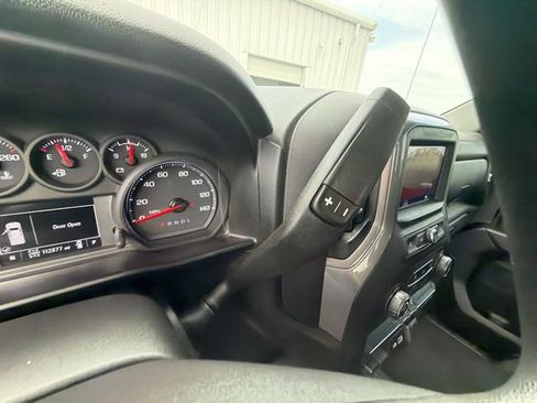 Certified 2021 Chevrolet Silverado 1500 Custom AWD/4WD image 15