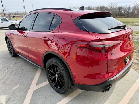 Used 2019 Alfa Romeo Stelvio Ti Sport w/ Quick Order Package 22S Sport AWD/4WD image 6