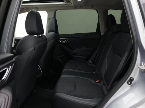 Used 2023 Subaru Forester Premium AWD/4WD image 30