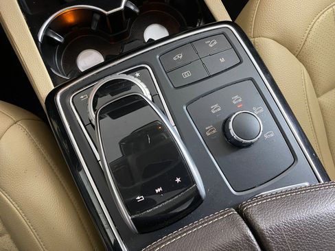 Used 2018 Mercedes-Benz GLS 450 4MATIC image 29