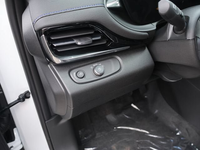 New 2026 Buick Envista Sport Touring w/ Convenience I Package FWD image 17