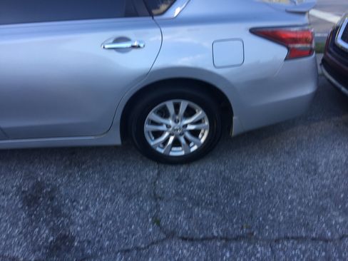 Used 2014 Nissan Altima 2.5 S w/ Sport Value Package image 7