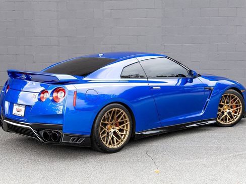 Used 2020 Nissan GT-R Premium AWD/4WD image 13