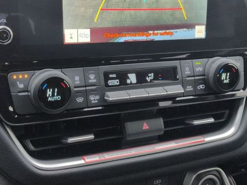 Certified 2026 Toyota Grand Highlander XLE image 21