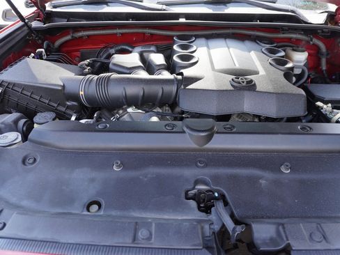 Used 2016 Toyota 4Runner SR5 Premium image 29