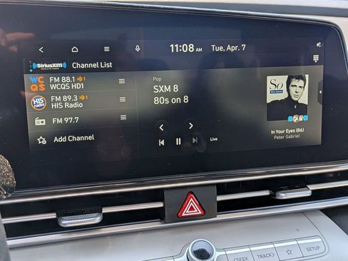 Used 2025 Hyundai Elantra Limited FWD image 19