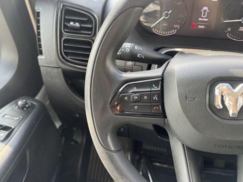 Used 2024 RAM ProMaster 2500 w/ Convenience Group FWD image 19