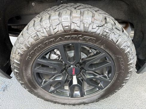 Used 2026 GMC Sierra 1500 Elevation w/ Elevation Premium Package AWD/4WD image 17