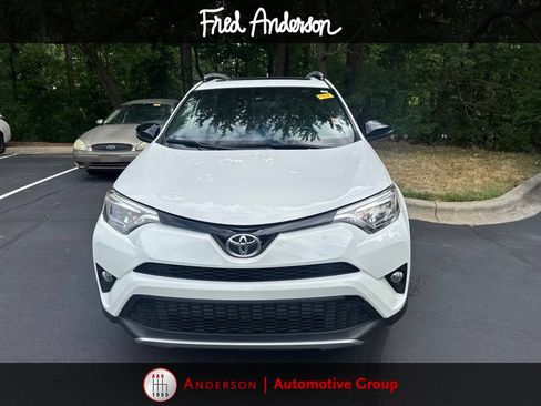 Used 2016 Toyota RAV4 SE FWD image 12