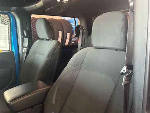 Used 2023 Jeep Wrangler Willys image 15