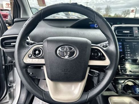Used 2016 Toyota Prius Four image 22