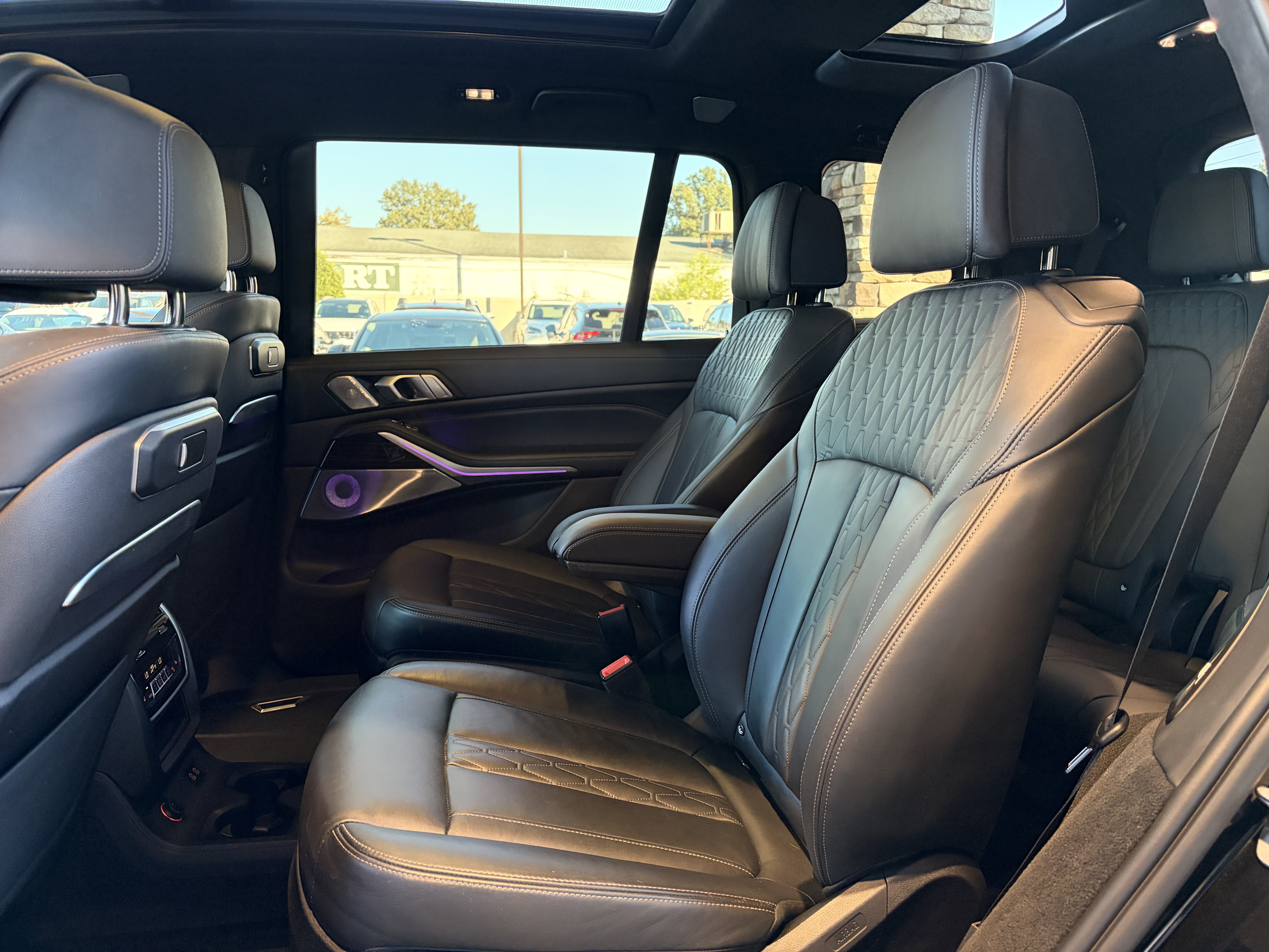 Used 2023 BMW X7 M60i w/ Executive Package AWD/4WD image 25