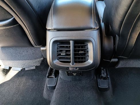 Used 2014 Jeep Cherokee Limited w/ Technology Group image 19