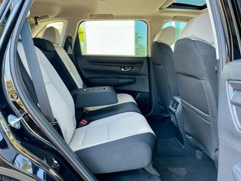 Used 2025 Honda CR-V EX image 13