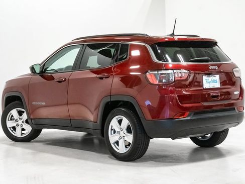 Used 2022 Jeep Compass Latitude FWD image 25