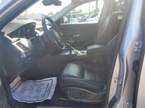 Used 2018 Jaguar E-PACE S image 12