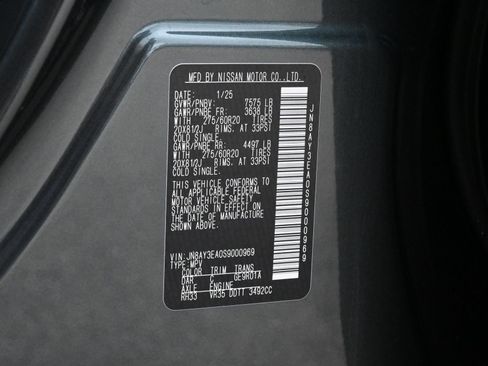 Used 2025 Nissan Armada Platinum RWD image 27