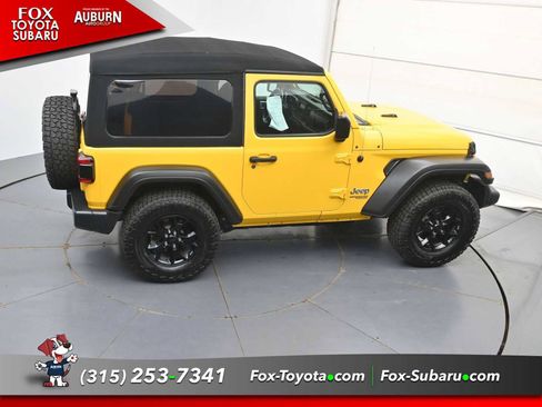 Used 2021 Jeep Wrangler Sport AWD/4WD image 27