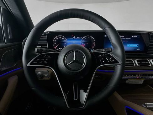 New 2026 Mercedes-Benz GLE 580 4MATIC image 11