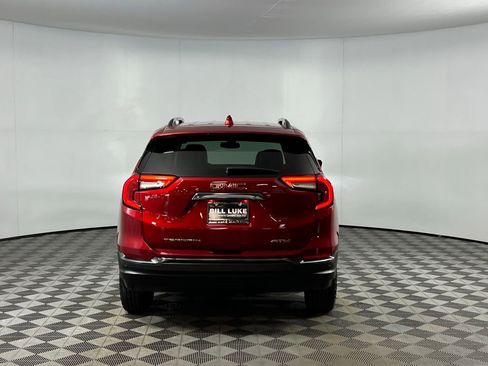 Used 2024 GMC Terrain AT4 w/ Infotainment Package II image 7