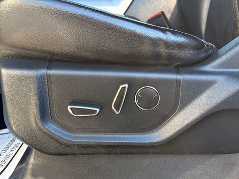 Used 2017 Ford F350 Lariat w/ Chrome Package image 23