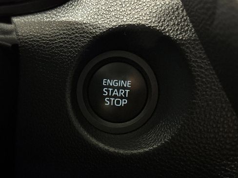 Certified 2024 Toyota Corolla Cross LE image 22