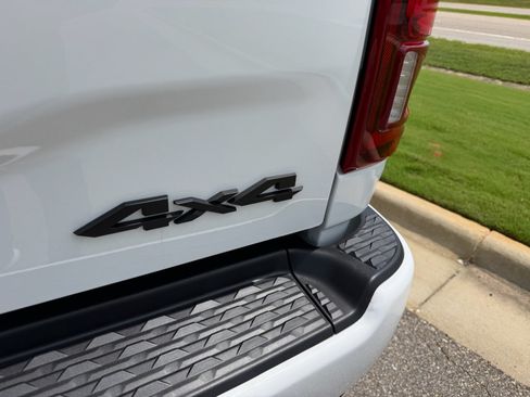 New 2026 RAM 2500 Big Horn AWD/4WD image 7