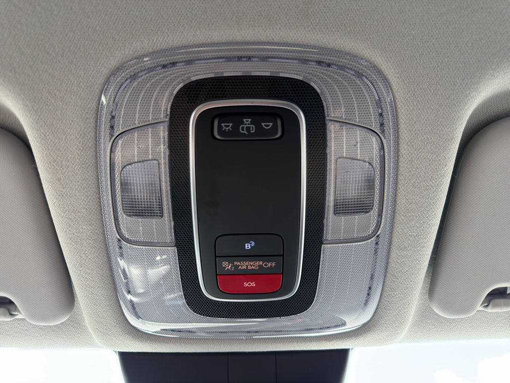 Used 2025 Hyundai Kona SEL FWD image 15