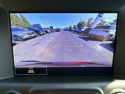 Used 2023 GMC Terrain SLE w/ Driver Convenience Package AWD/4WD image 23